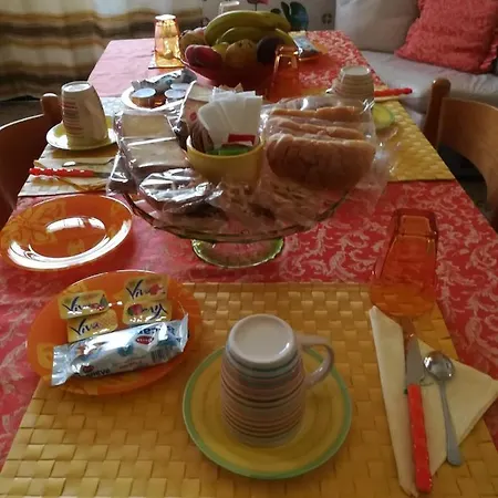 L'agrifoglio Di Emy Nocleg ze śniadaniem 3*