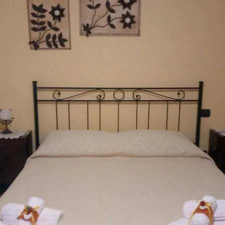 L'agrifoglio Di Emy Bed and breakfast Guspini